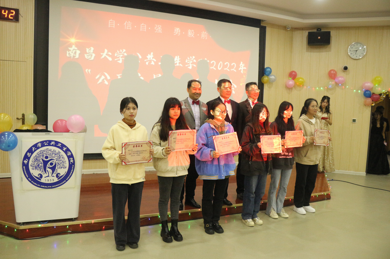 2cefd1765f2b4db6ac72332c7ecc13b0.png 图片1.png