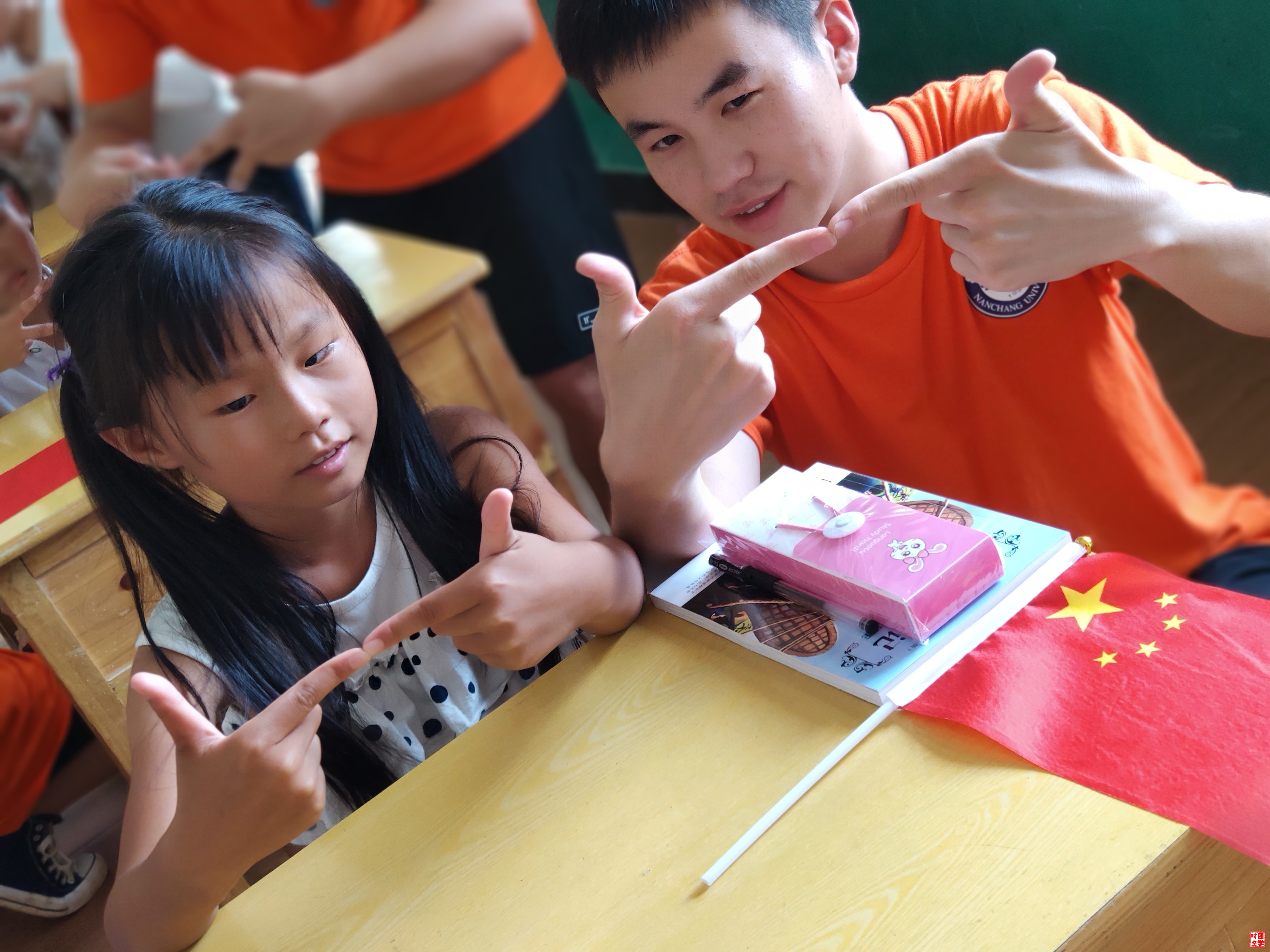 情系塘南儿童，点亮青春梦想—公卫学院实践队进行支教活动