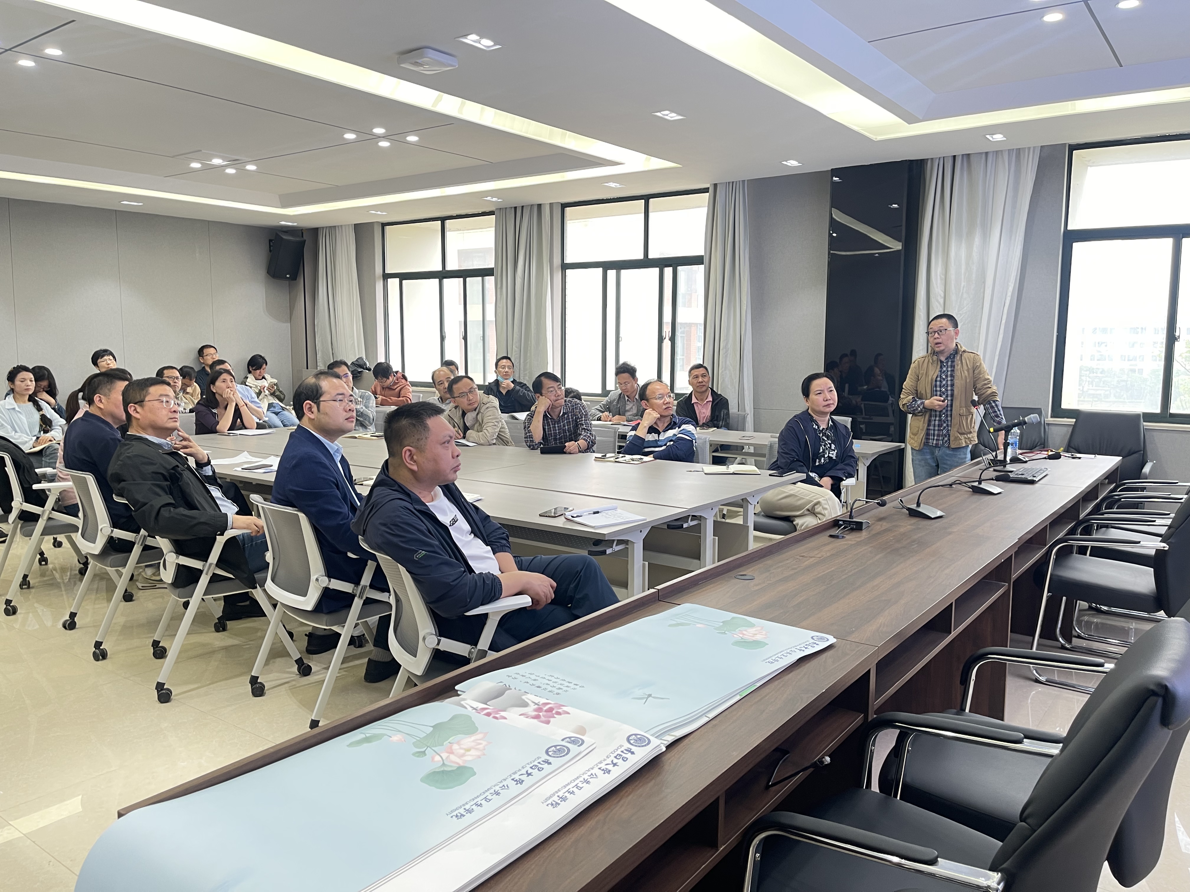 df82d7d5d68d44fdbddf442e961eac18.jpg df82d7d5d68d44fdbddf442e961eac18.jpg